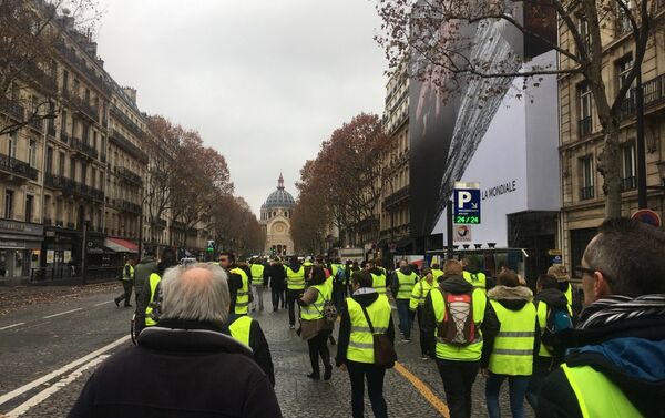 Yellow Vests protests against rising fuel prices began in France - Sputnik International