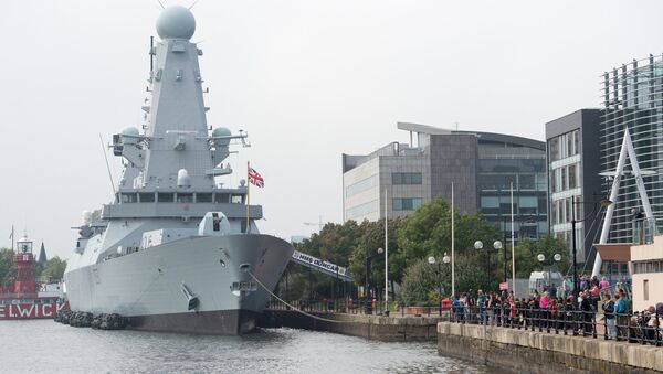 NATO warship HMS Duncan docked at Cardiff Bay ahead of the UK based NATO summit, in Cardiff, Wales, Wednesday, Sept. 3, 2014 - Sputnik International