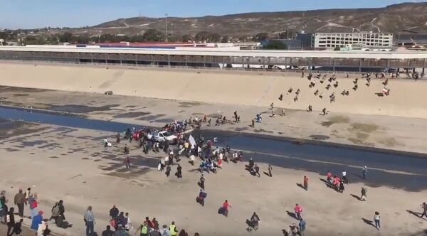 US Considers Collecting DNA of Thousands of Illegal Immigrants to Fight Migration Fraud – Report  - Sputnik International