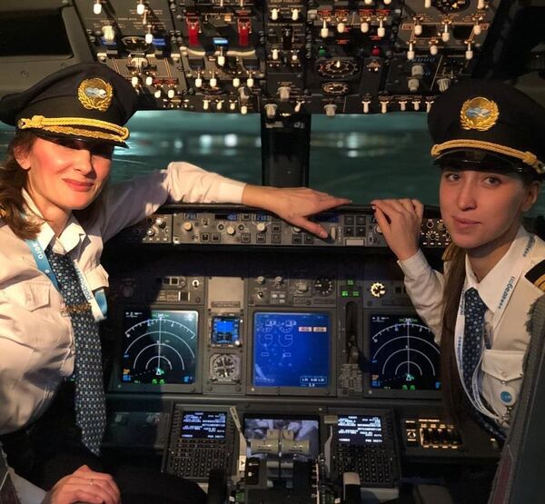 Women in Aviation: Conquering the Skies One Flight at a Time Women in Aviation: Conquering the Skies One Flight at a Time - Sputnik International