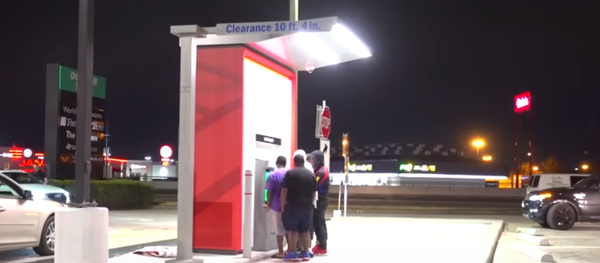 Texas Bank of America ATM Dispenses $100 Bills Instead of $10s - Sputnik International