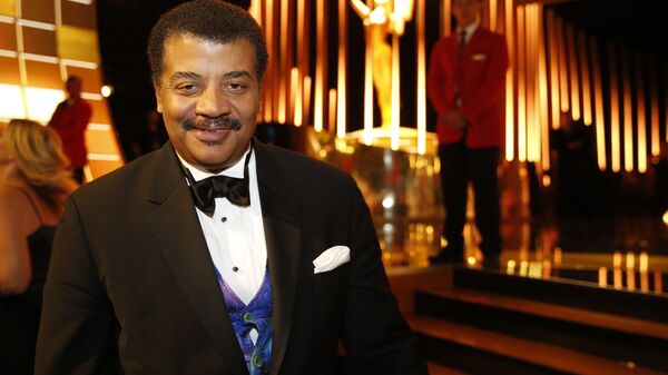Neil deGrasse Tyson backstage at the Television Academy's Creative Arts Emmy Awards at Microsoft Theater on Saturday, Sept. 12, 2015, in Los Angeles - Sputnik International