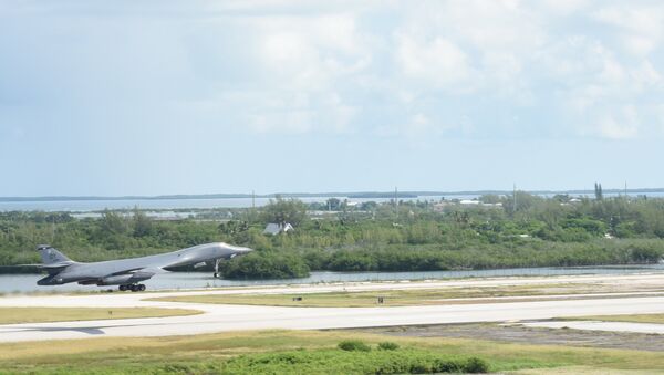 Bomber takes off from Naval Air Station Key West - Sputnik International