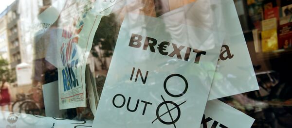 A poster featuring a Brexit vote ballot - Sputnik International
