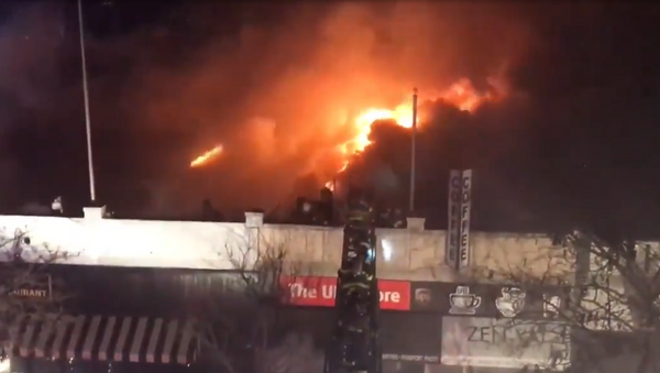 Five Civilians, Seven Firefighters Injured After NY Fire Levels Local Businesses - Sputnik International