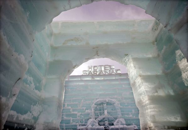 Saranac ice palace in the US - Sputnik International