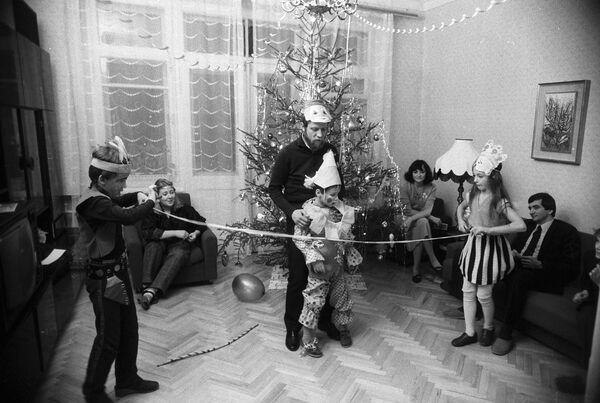 Back in the USSR: How People Used to Ring in the New Year - Sputnik International