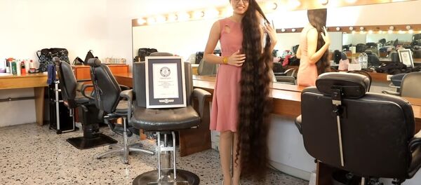 Nilanshi Patel: India's Rapunzel - Meet The Record Breakers - Sputnik International