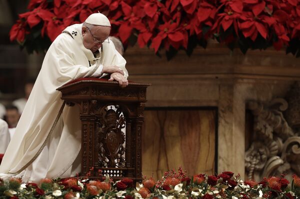 Vatican Unseals Archives on Controversial WWII Pontiff Accused of Reluctance to Condemn Holocaust - Sputnik International