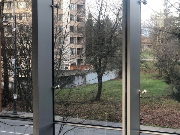 The concrete wall across the street looks like a body of water - Sputnik International