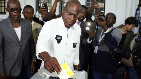 Businessman and candidate Martin Fayulu casting his own vote in DR Congo's presidential elections on December 30 - Sputnik International