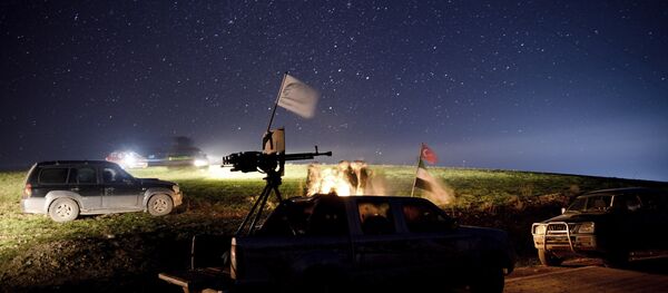 Free Syrian Army soldiers wait stationed near the northern Syrian city of Manbij, December 28, 2018 Free Syrian Army soldiers wait stationed near the northern Syrian city of Manbij, December 28, 2018 - Sputnik International