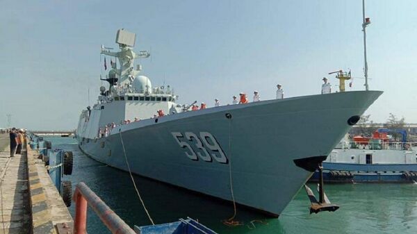 Three Chinese naval ships arrive in Sihanoukville this morning for a port of call visit - Sputnik International