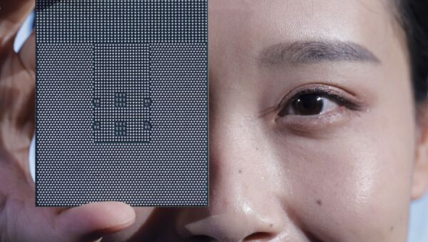 A Kunpeng 920 chip is displayed during an unveiling ceremony in Shenzhen, China, Monday, Jan. 7, 2019 - Sputnik International