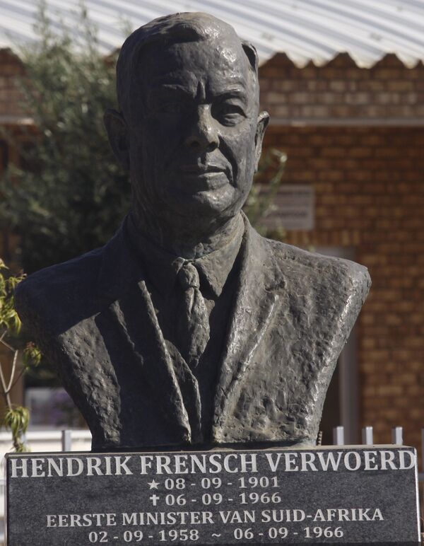 A bust of Hendrik Verwoerd stands at the entrance to an Afrikaner enclave at Kleinfontein, South Africa A bust of Hendrik Verwoerd stands at the entrance to an Afrikaner enclave at Kleinfontein, South Africa - Sputnik International