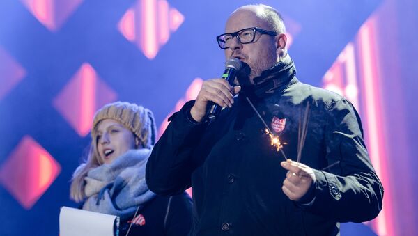 Gdansk's Mayor Pawel Adamowicz speaks during the 27th Grand Finale of the Great Orchestra of Christmas Charity in Gdansk, Poland January 13, 2019 - Sputnik International