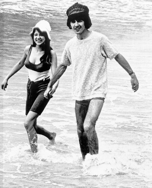 George Harrison and his wife Pattie Boyd - Sputnik International