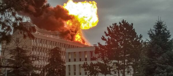 A picture taken on January 17, 2019 in Villeurbanne near Lyon, shows an explosion on a rooftop of La Doua University Campus - Sputnik International
