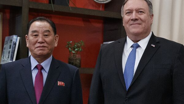 Secretary of State Mike Pompeo, right, and Kim Yong Chol, a North Korean senior ruling party official and former intelligence chief, pose for photographs at the The Dupont Circle Hotel in Washington, Friday, Jan. 18, 2019. (AP Photo/Carolyn Kaster) - Sputnik International