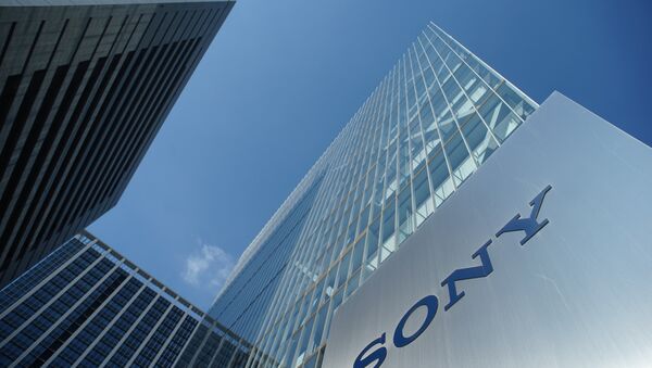 The logo of Japan's Sony Corp. is displayed in front of the company's headquarters in Tokyo on July 31, 2018 - Sputnik International