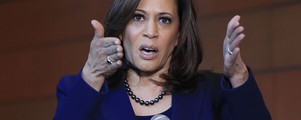 Sen. Kamala Harris, D-Calif., speaks to members of the media at her alma mater, Howard University, Monday, Jan. 21, 2019 in Washington - Sputnik International