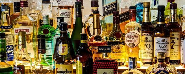 Bottles of liquor, bar - Sputnik International