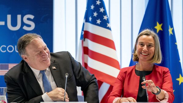 US Secretary of State Mike Pompeo(L) and EU Commission Vice President Federica Mogherini - Sputnik International