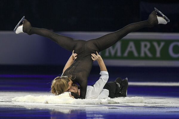 Alexandra Stepanova and Ivan Bukin During European Championship for Figure Skaters in Minsk - Sputnik International