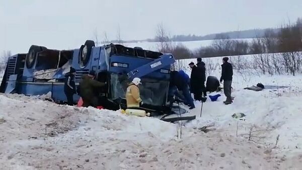 Bus With Children Capsizes in Russia: 4 Killed, 20 Injured - Sputnik International