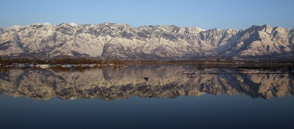 snow-capped mountains are reflected in the Himalayan region of Kashmir on the border between India and Pakistan snow-capped mountains are reflected in the Himalayan region of Kashmir on the border between India and Pakistan - Sputnik International