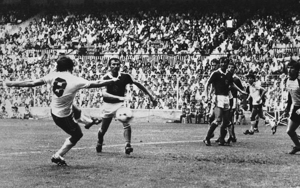 From Babe Ruth To Neymar: 100 Years Of Sporting Transfer Records - Sputnik International