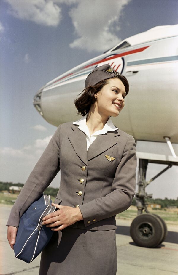 Sky-High Glamour: Russian & Soviet Air Hostesses - Sputnik International