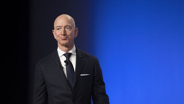 Amazon and Blue Origin founder Jeff Bezos provides the keynote address at the Air Force Association's Annual Air, Space & Cyber Conference in Oxen Hill, MD, on September 19, 2018 - Sputnik International