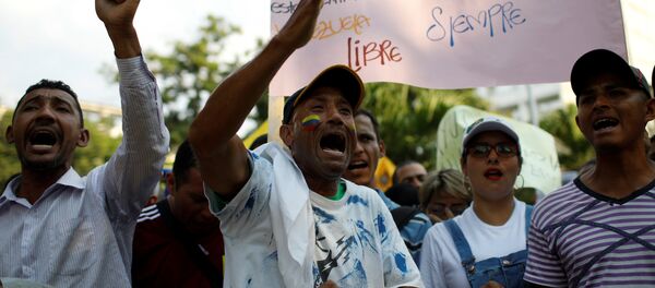 Opposition supporters gather to rally against Venezuelan President Nicolas Maduro's government and to honor Youth Day in Cucuta, Colombia February 12, 2019. - Sputnik International