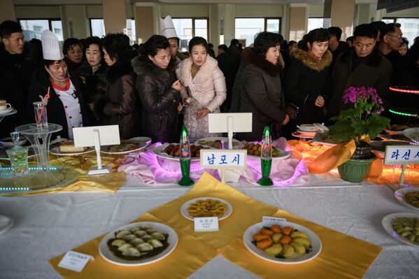 Iron Chef a la Pyongyang: North Korea Holds Cooking Contest - Sputnik International