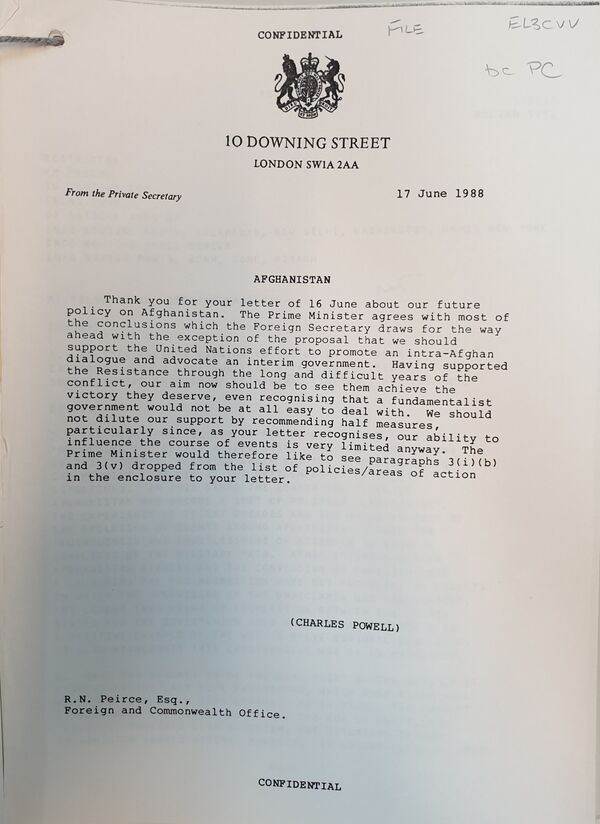 PIC 3. Instruction from Thatcher to Foreign Office to drop support for interim government and intra-Afghan dialogue from British policy towards Afghanistan PIC 3. Instruction from Thatcher to Foreign Office to drop support for interim government and intra-Afghan dialogue from British policy towards Afghanistan - Sputnik International