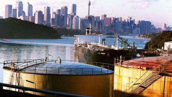 The Shell Oil terminal at Gore Cove in Sydney Harbor, Australia - Sputnik International