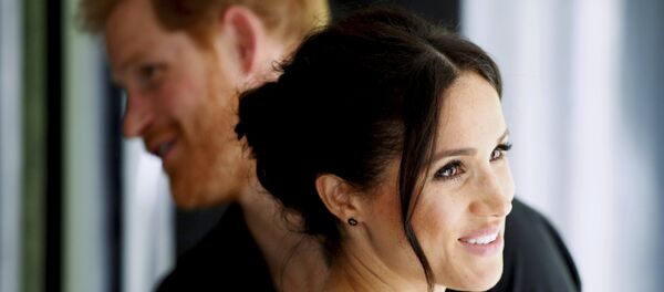 Britain's Prince Harry and Meghan, Duchess of Sussex smile during their visit to the National Kiwi Hatchery at Rainbow Springs in Rotorua, New Zealand, Wednesday, Oct. 31, 2018 Britain's Prince Harry and Meghan, Duchess of Sussex smile during their visit to the National Kiwi Hatchery at Rainbow Springs in Rotorua, New Zealand, Wednesday, Oct. 31, 2018 - Sputnik International