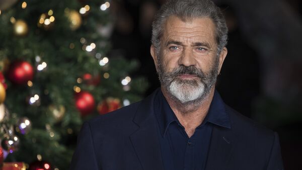 Actor Mel Gibson poses for photographers upon arrival at the premiere of the film 'Daddys Home 2', in London, Thursday, Nov. 16, 2017. - Sputnik International
