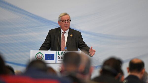European Commission President Jean-Claude Juncker attends a press conference during the closing session of the first joint European Union and Arab League summit - Sputnik International