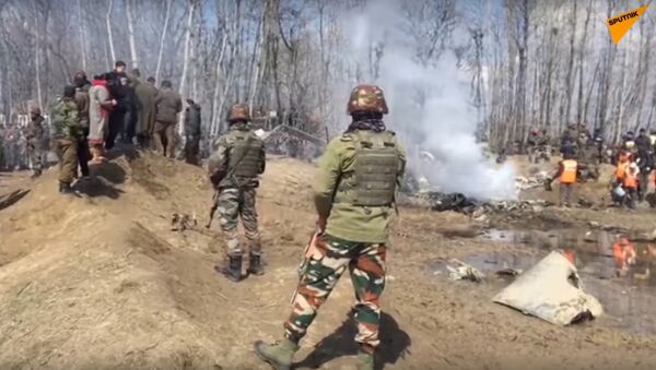 India: Footage Shows Presumed Wreckage of Aircraft in Central Kashmir - Sputnik International