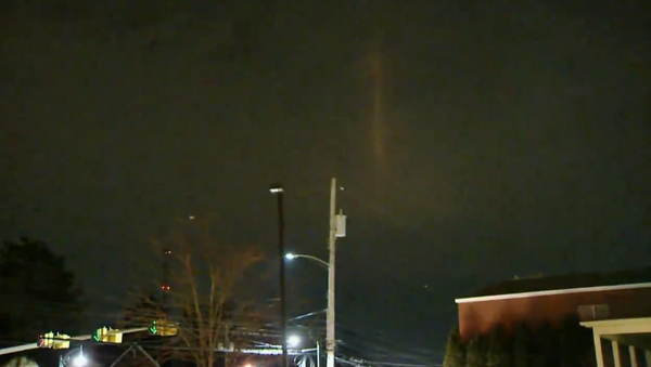 Residents of Pittsburgh, Pennsylvania, spot mysterious light in night sky - Sputnik International