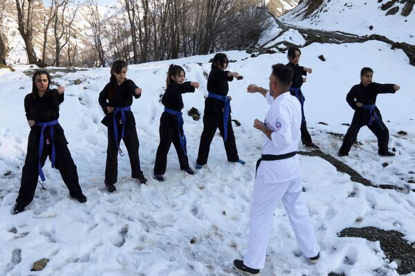 Karate Training Exercises in Iraq - Sputnik International