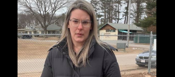 US Woman Calls Cops, Claims Assault After Man’s Dog ‘Aggressively’ Humps Pup - Sputnik International