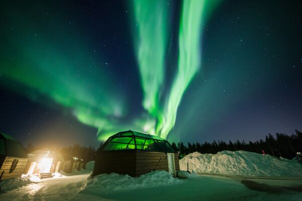 UFO, Tornado or Mushroom Cloud: Mesmerising View of Finland's Northern Lights - Sputnik International