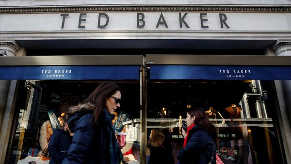 Shoppers walk past a Ted Baker store on Regents Street in London - Sputnik International