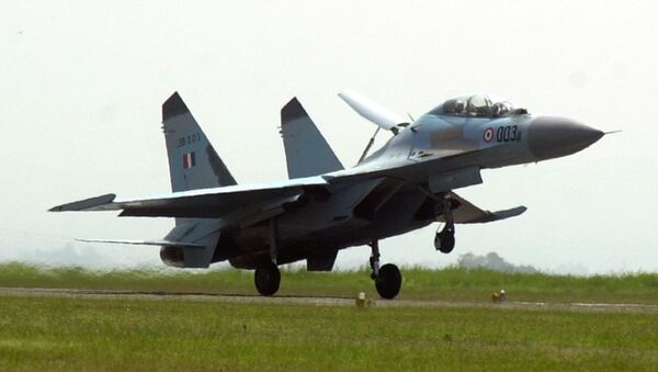 The Russian-made fighter Sukhoi Su-30 MKI takes off during an induction ceremony in to the Indian Air Force at the Indian Air Force base of Pune in the eastern Indian state of Maharastra Friday, Sept. 27, 2002 - Sputnik International