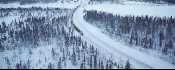 An artists' impression of the proposed Arctic railway from Rovaniemi in Finland to Kirkenes in Norway - Sputnik International