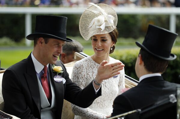 Britain's Prince William and Kate, Duchess of Cambridge arrive by carriage on the second day of the Royal Ascot horse race meeting at Ascot, England, Wednesday June 15, 2016.  - Sputnik International