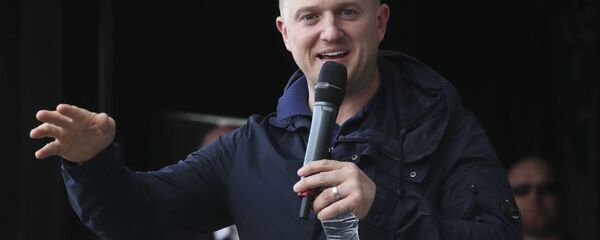 Former leader and founder of the English Defence League, Tommy Robinson addresses an EDL protest over a TV program, outside the BBC building in Salford, England, Saturday Feb. 23, 2019 - Sputnik International